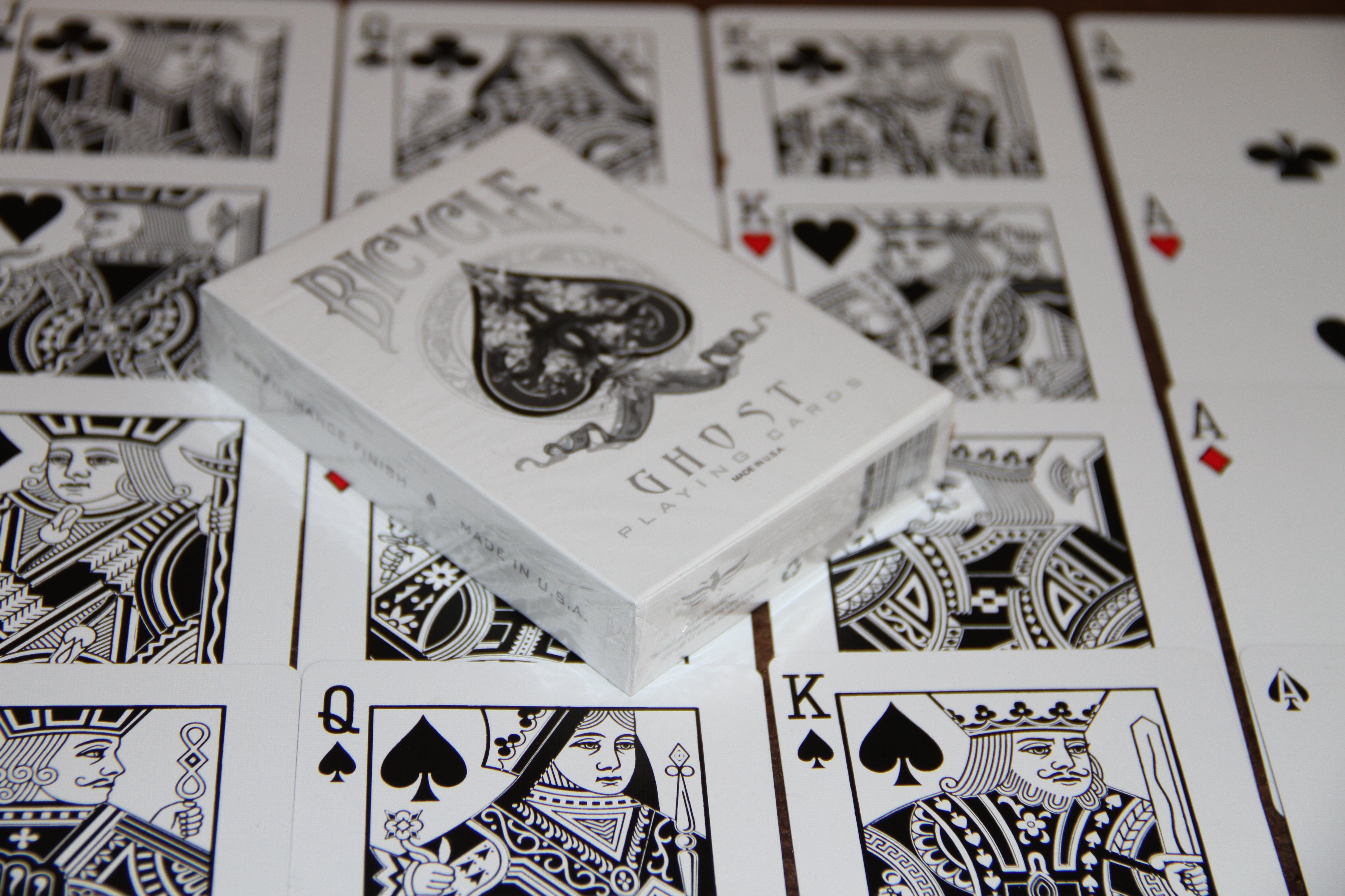 Ghost - Playing Cards - by Ellusionist